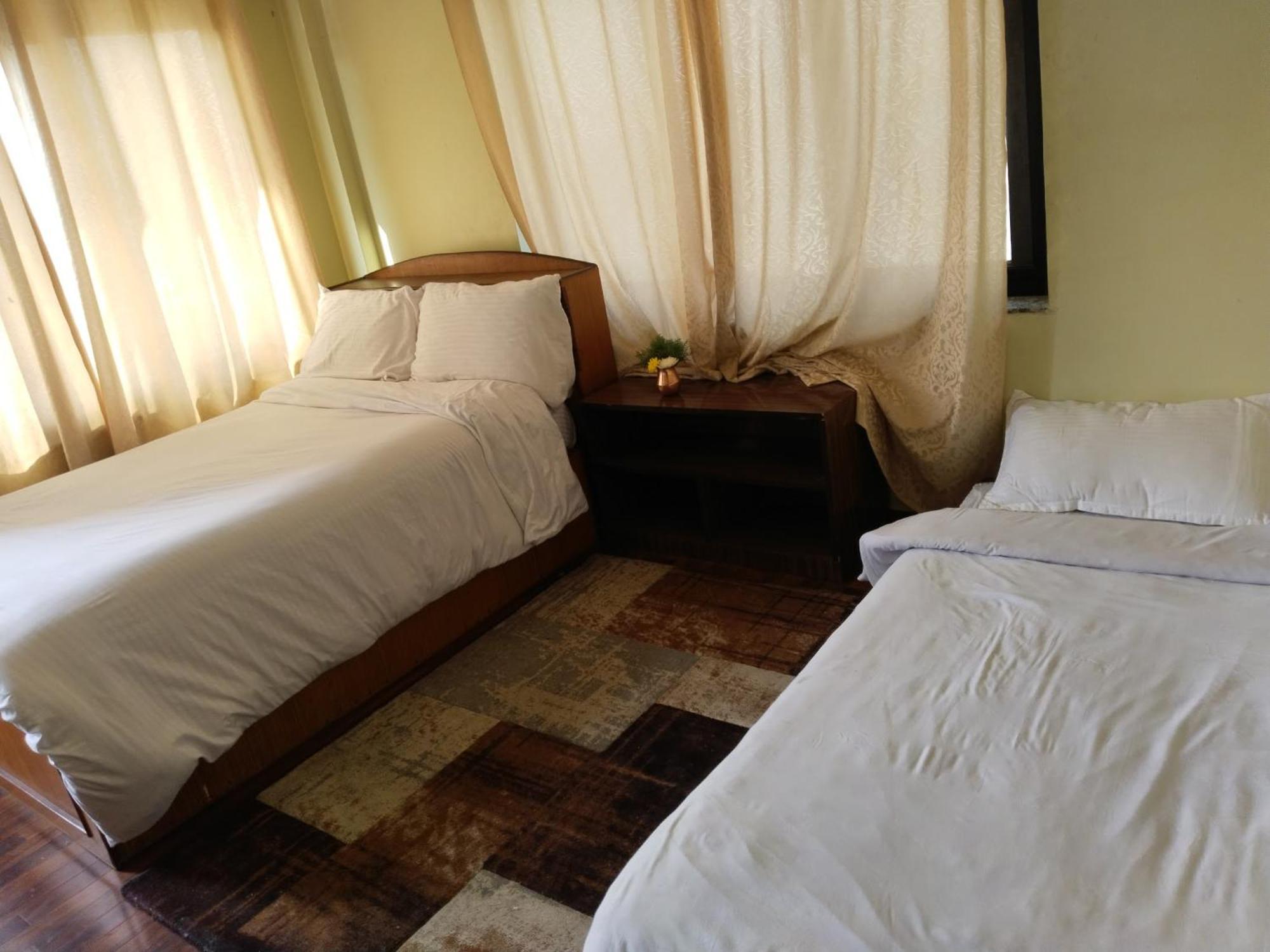 Kathmandu Airport View Hotel And Lodge Bagian luar foto